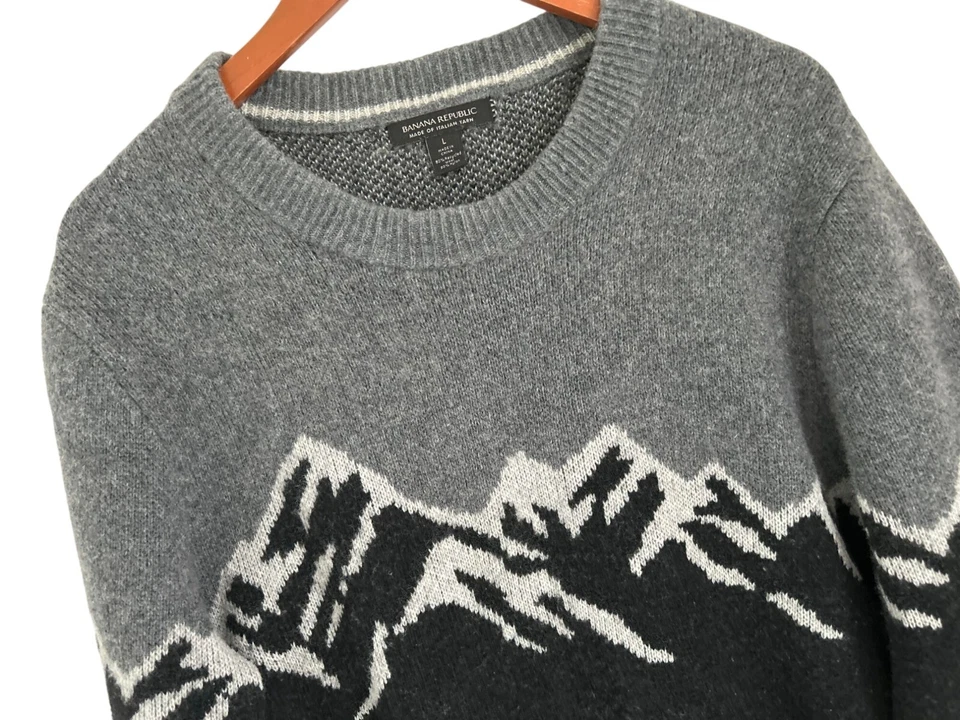 Banana Republic Mens Mountain Design Sweater L Gray & Black Wool Blend Crewneck - Image 3 of 4