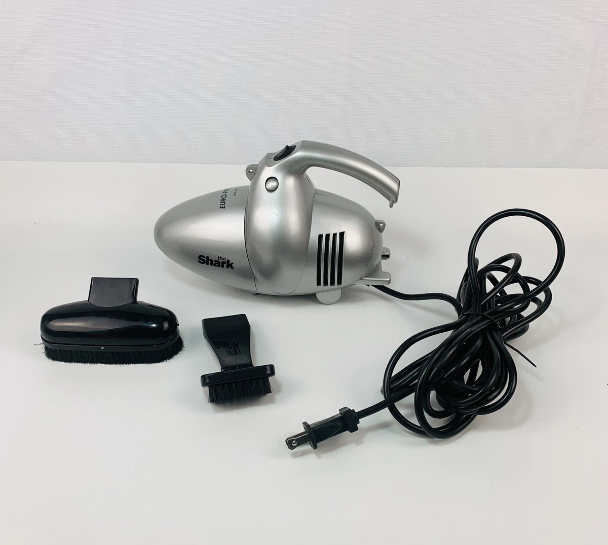 Shetland Superposición influenza Euro-Pro X The Shark EP033 600W Compact Vacuum Cleaner Silver Work Great. EUC | eBay Shetland Superposición influenza Euro-Pro X The Shark EP033 600W Compact Vacuum Cleaner Silver Work Great. EUC | eBay