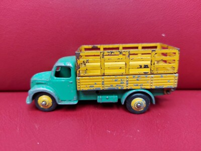Meccano Dinky Toys  30n Farm Produce wagon Dodge Truck green/yellow 1950-54 used