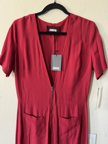 NWT REFORMATION Women’s FARAH JUMPSUIT Cherry Bomb Straight Leg Plunge V Neck 8 - Picture 4 of 6