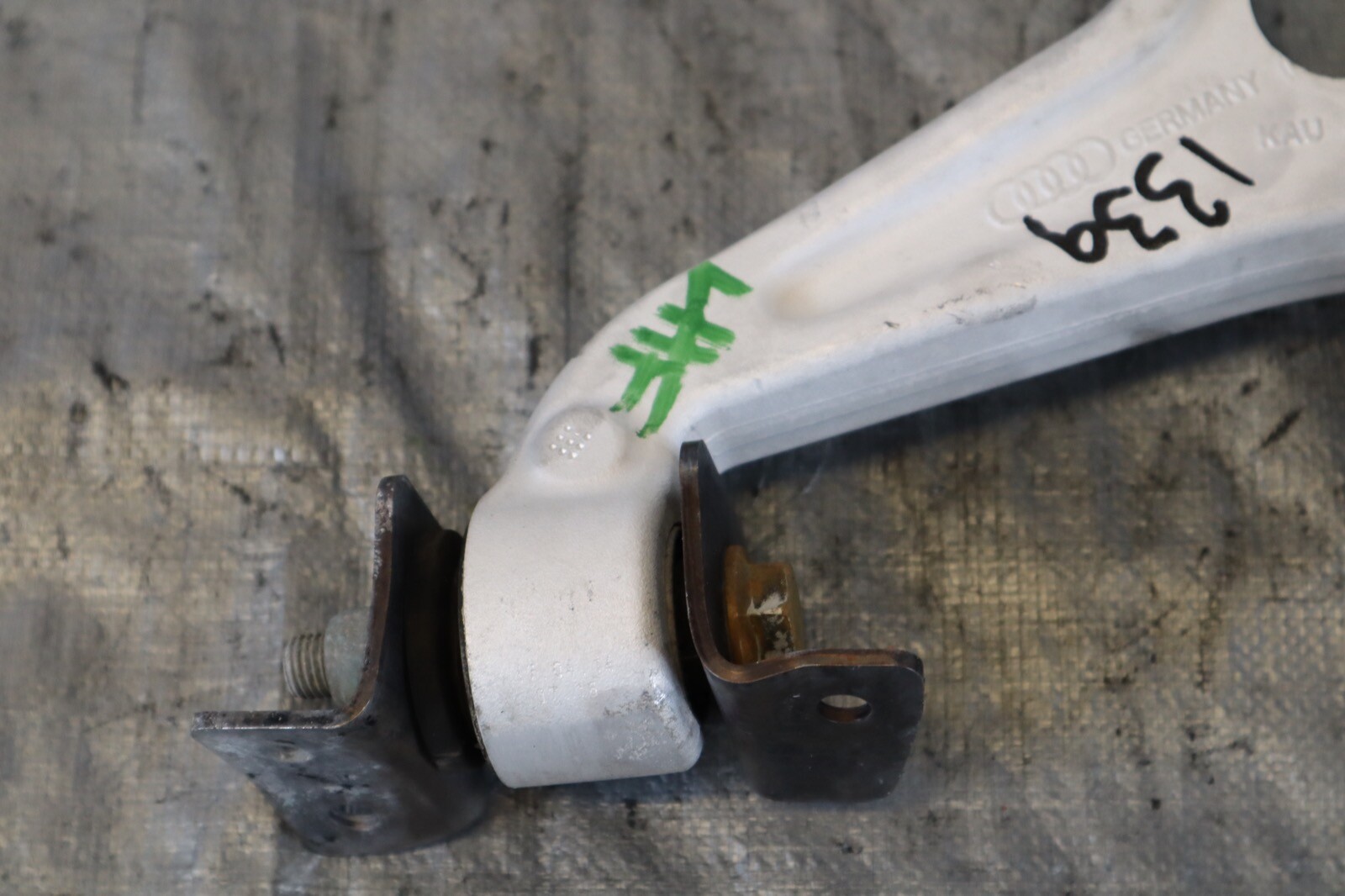 2014 AUDI R8 V8 QUATTRO AWD 4.2L OEM LH DRIVER FRONT UPPER CONTROL ARM #1339