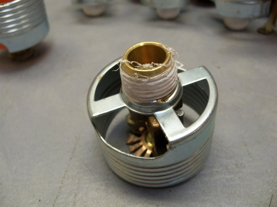 Aspersor colgante oculto de respuesta rápida modelo 155F VK462 Viking lote de 8 Foto 4 de 4