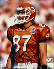 Tony Gonzalez Signed Kansas City Chiefs 8x10 Photo BECKETT BAS