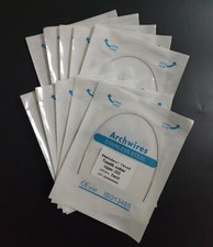 30 paquets d'arcs ronds enduits de fil d'arc dentaire en acier inoxydable couleur blanche ovoïdes
