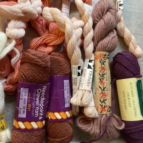 Lot 60 Vintage Wicking Yarn Crewel Embroidery Thread Cards Cross Stitch 15 Oz image 9