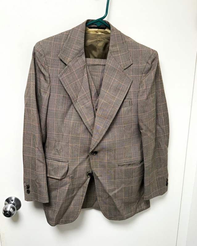 John Weitz for Roos Atkins 60s 70s  3-Piece Plaid Suit 36S 29W USA Union Made