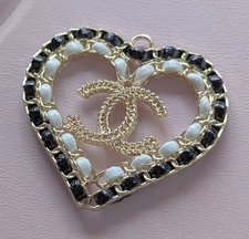 Chanel Button Vegan Leather Black & White Heart Zipper Pull 45mm