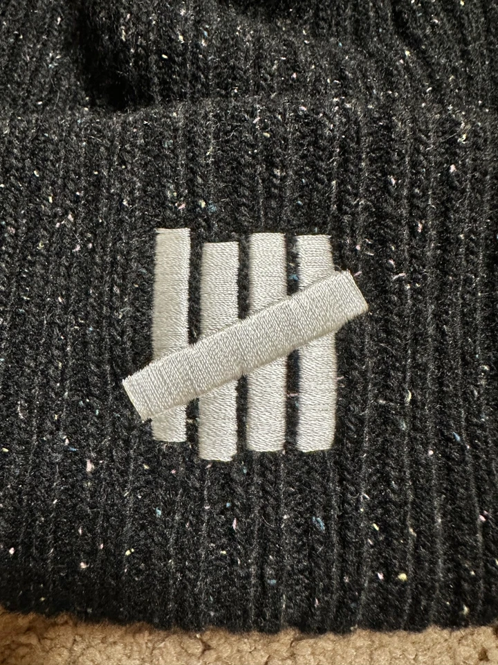 Undefeated 5 Strike ICON SPECKLED CUFF BEANIE Unisex hat warm Black NEW - Image 2 of 4