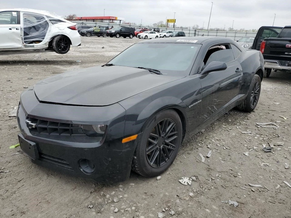 2013 CHEVROLET CAMARO Fuel Filler Door BLACK - Изображение 2 из 4