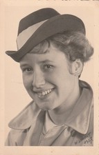 Foto AK Schöne Frau mit Hut Foto Atelier W.Lorent Marsilstein Köln 1937