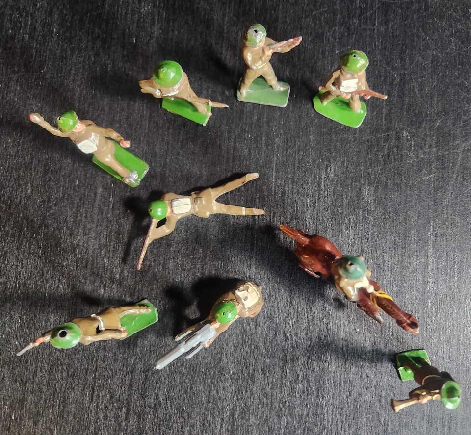 JUEGO DE 10 SOLDADOS DE JUGUETE DE MEDIA LUNA VINTAGE AÑOS 50 INGLATERRA SEGUNDA GUERRA MUNDIAL CON DISEÑOS DIFÍCILES DE ENCONTRAR 50mm Foto 2 de 4