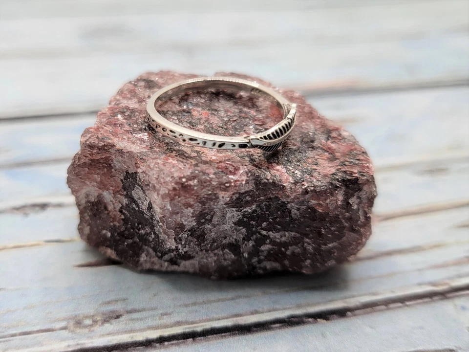 Anillo de plumas de plata de ley 925 oxidada: joyería espiritual (tallas 2-11) Foto 4 de 4