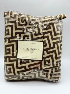 New Pottery Barn Sutter Brown Jacquard Queen Split Corner Bed