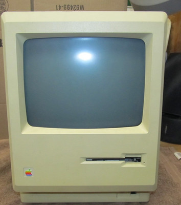 Vintage Apple Macintosh Plus 1Mb M0001A Computer