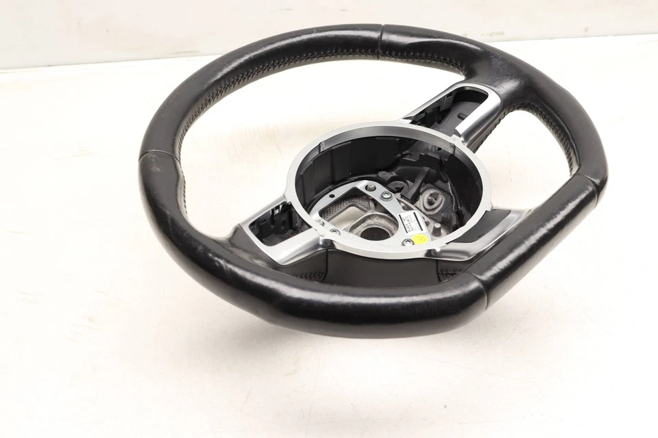 AUDI TT 2007-2015 - Volante deportivo de 3 radios (fondo plano) 8J0419091C Foto 2 de 4