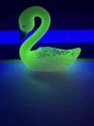 Fenton Uranium Custard Glass Swan Figurine Vaseline Signed Amy S UV Glow