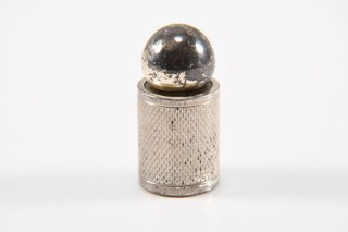 C68V23 Miniatur Parfumflakon mit Silber 925 Montierung Glaseinsatz leer