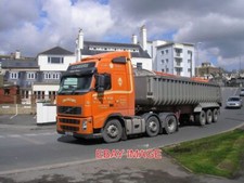 PHOTO  M. WAY AND SON (EGGBEERS) VOLVO FH12 420 6X2 (G) TRACTOR UNIT REG. NO. PO