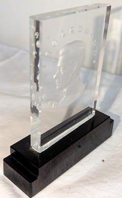 Intaglio Glass H.M. King Edward VIII Abdicated England Paperweight Desk Piece