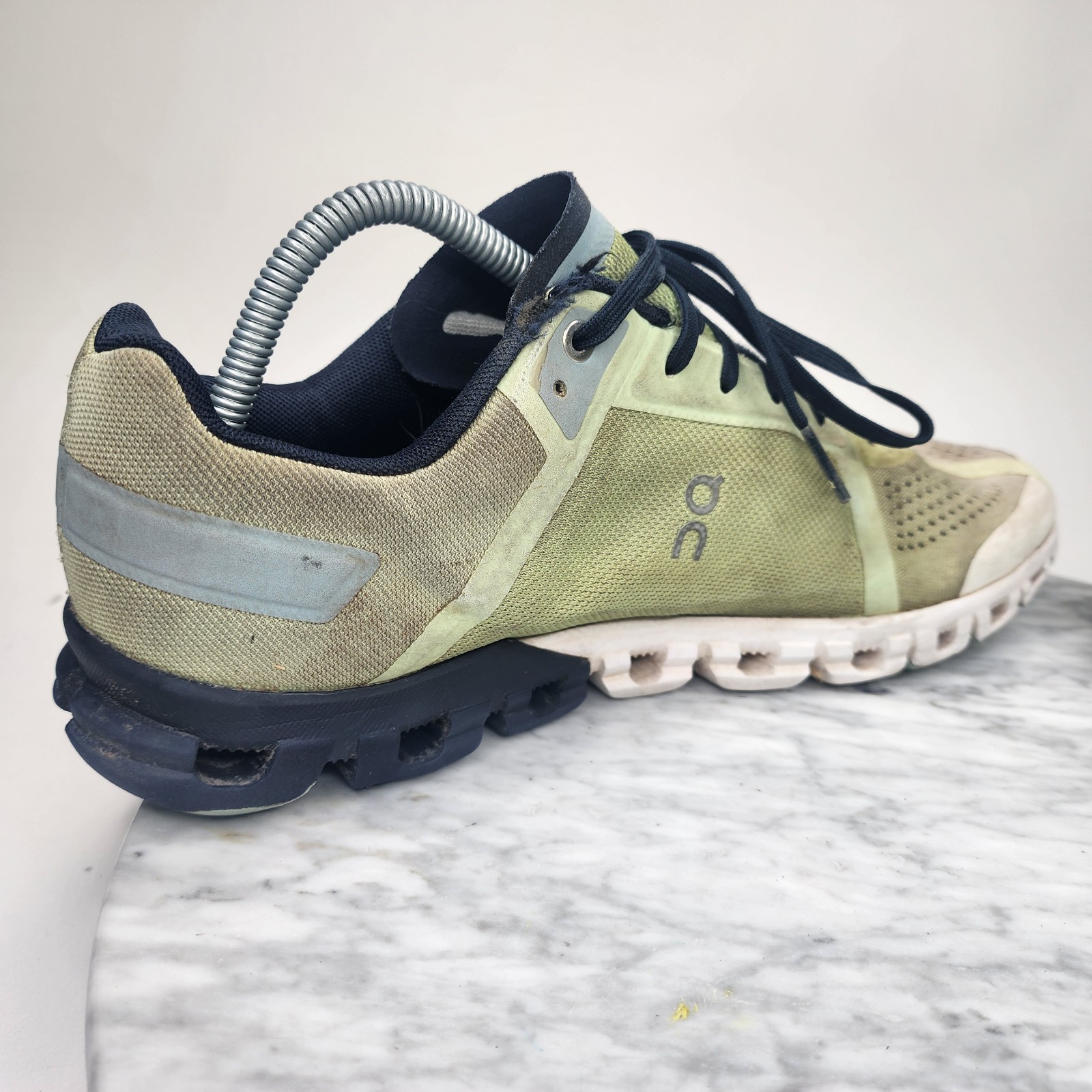 On Cloud Cloudflow 4 Mens Running Athletic Shoes Zest Frost Size 10 35.98687