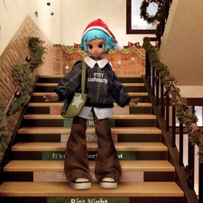 Pop Mart Peach Riot Winter Break OOTD Series Frankie 1/8 Action Figure