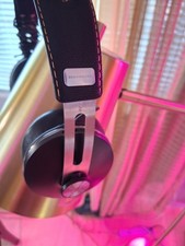 Sennheiser MOMENTUM M1 Wired Headphones Tested