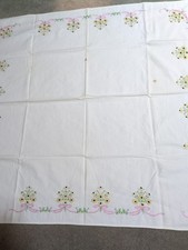 Vintage Embroidered Tablecloth  44 X 42