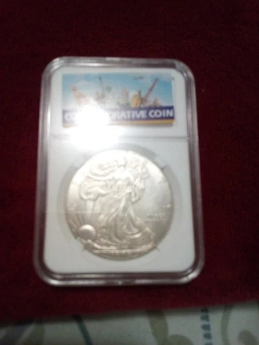 1996 American Silver Eagle Lowest Mintage Year. Uncirculated Condition.