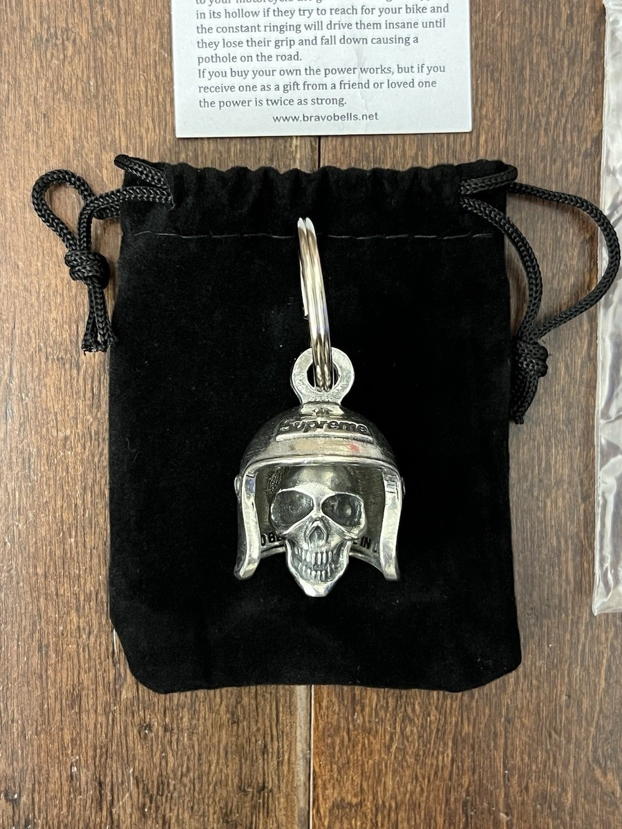 Supreme 25SS Skull Bell Keychain キーホルダー Supreme SS25 Skull Bell Embossed Logo Silver Keychain