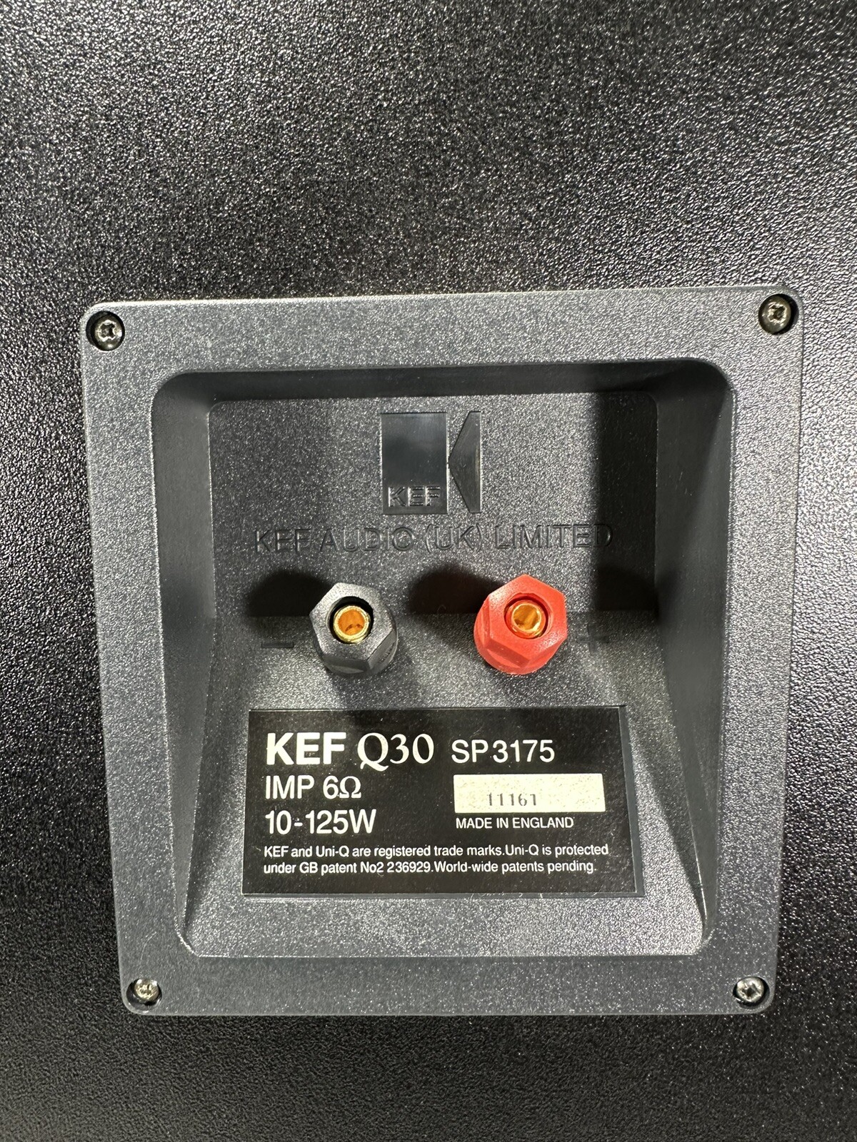 Pair of KEF Q30 SP3175 2Way UniQ Floor Standing Tower Speakers NEW