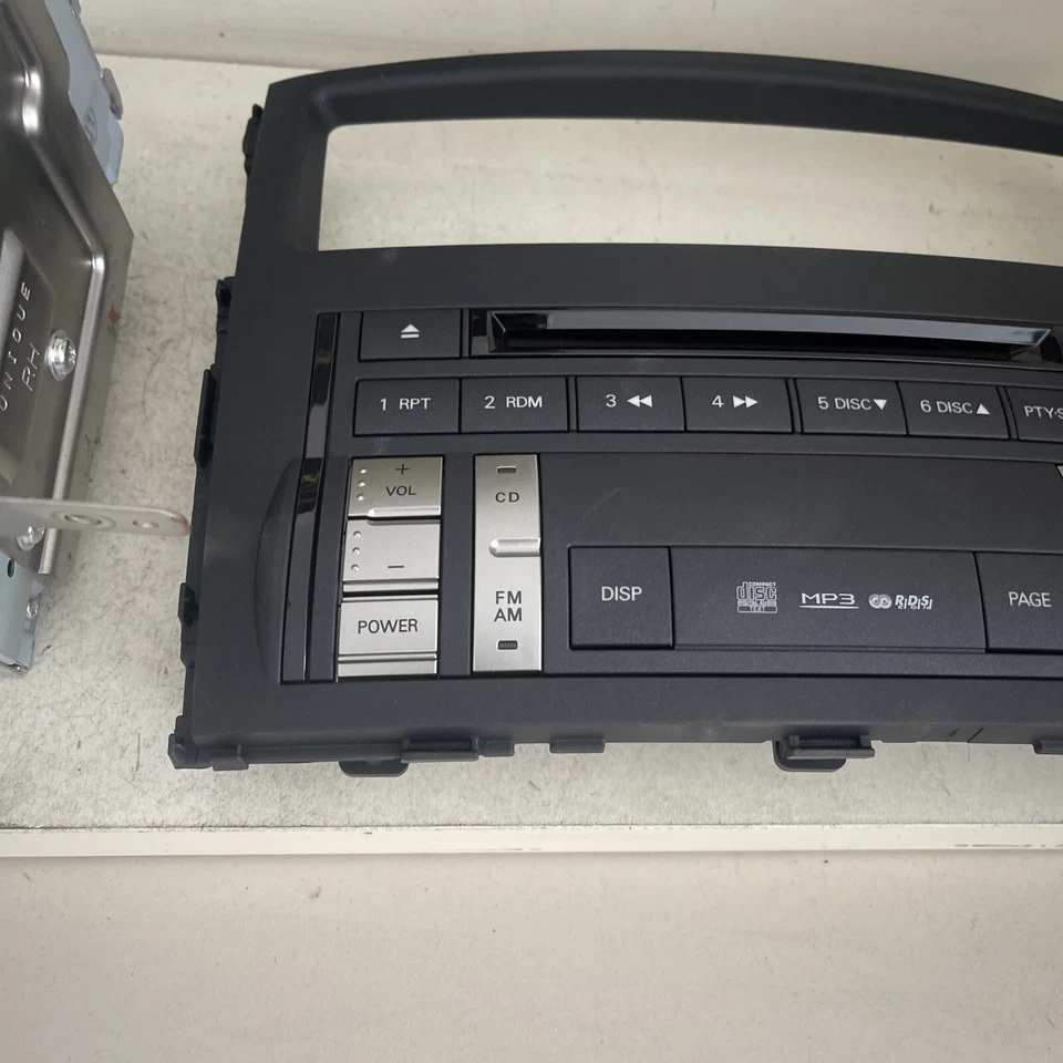 Mitsubishi Pajero V90 Bj.07-10 System Radio Audio CD DY-1MW7U53 8002A256XA - Bild 4 von 4