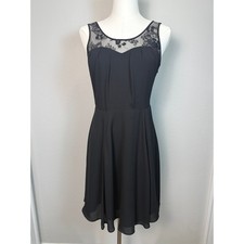 Express Black Lace Sweetheart Fit and Flare Cocktail Dress LBD Size 2