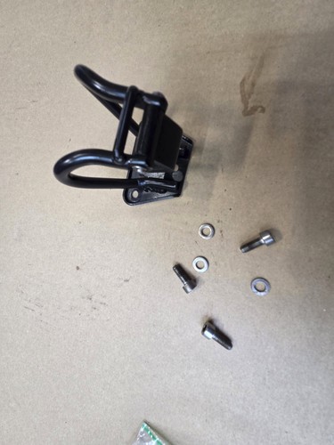 BMW C1 125 C 1 200 Fahrersitz Scharnier Sitzscharnier