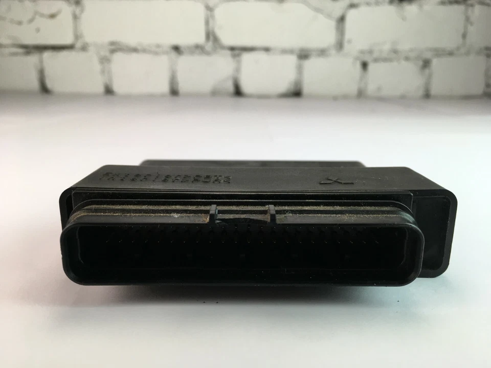 YAMAHA YZFR1 YZF R1 2005 ECU/CDI ENCENDEDOR CAJA NEGRA 5VY-60 F8T82073 5121 Foto 2 de 4