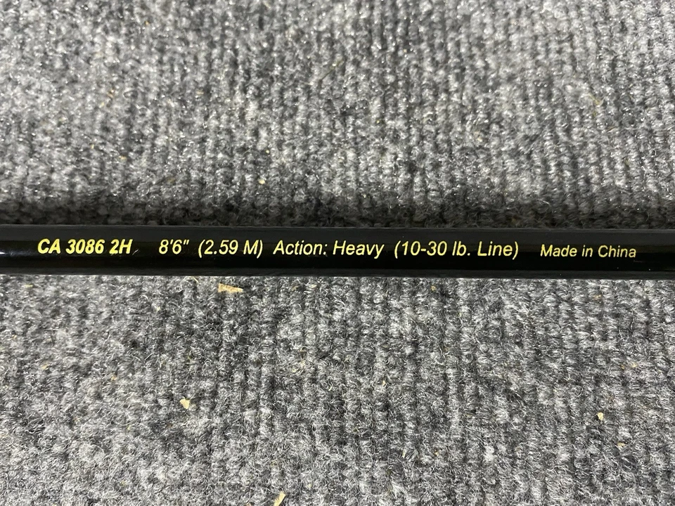 Shakespeare Intrepid Titanium IM7 Graphite CA 3086 8'6" 2 piezas Varilla de fundición pesada Foto 3 de 4