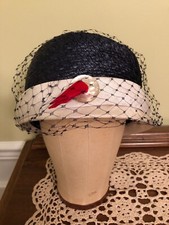 Vintage MOD 60's Straw Hat Navy White Netting Pleated Pillbox NWT 22 Summer Look