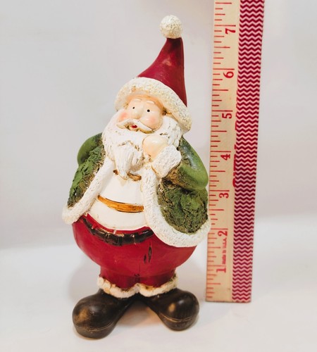 Vintage Santa Claus Faux Wood Resin Figurine 7 1/4" dressed in Red and Green - Picture 8 of 9
