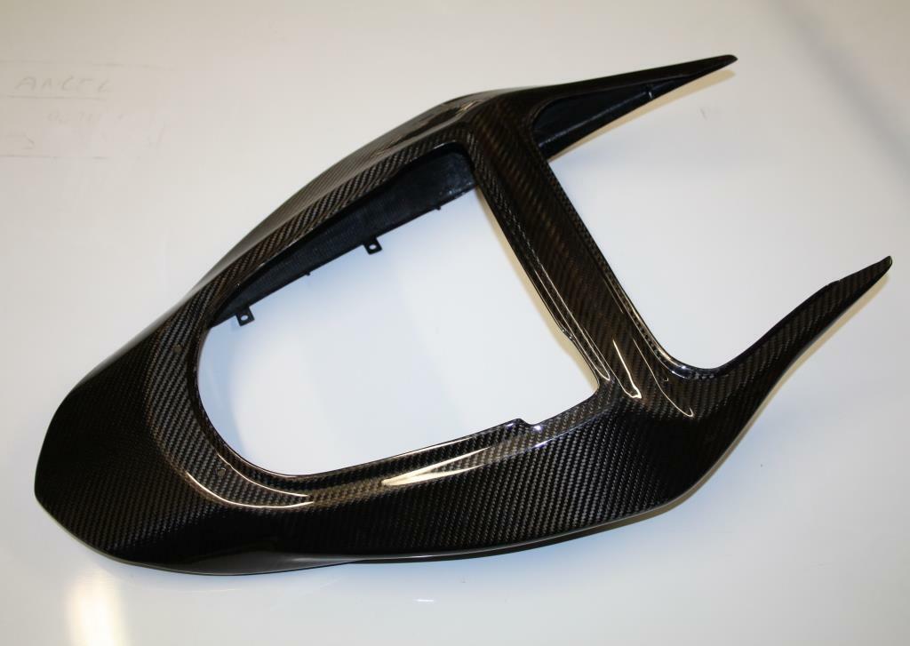 Coque arriere Kawasaki Z1000 2003-2006 carbone brillant pour remplacer un carenage abime