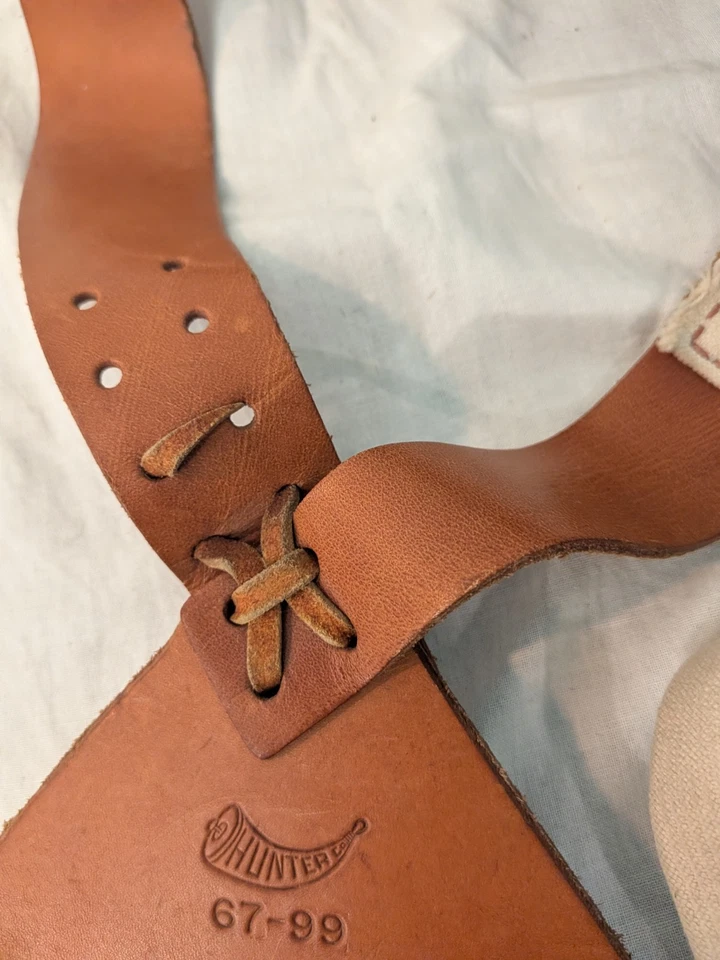 HUNTER TAN  67-99 LEATHER SHOULDER HOLSTER HARNESS - RH FOR 1100 SERIES HOLSTERS - Image 3 of 4