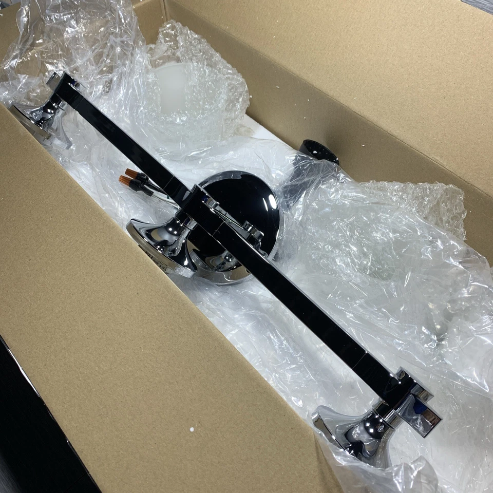 Moen YB0363CH Flara 3 Luces Doble Montaje Baño Tocador Luz Cromo (Leer) Foto 2 de 4