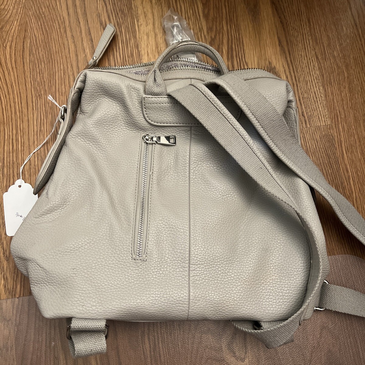 Urban Expressions Kenzie Gray Pebbled Vegan Leather Purse  display picture 2