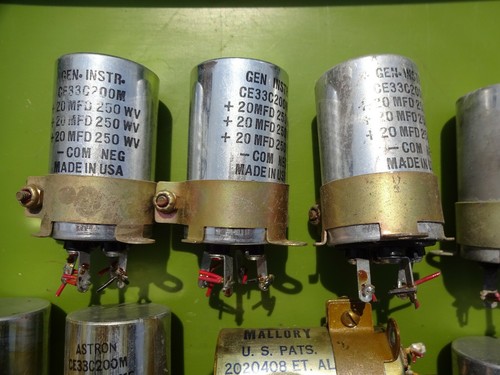 Various Electrolytic Capacitors 20-20-20μF 250VDC - Picture 3 of 12