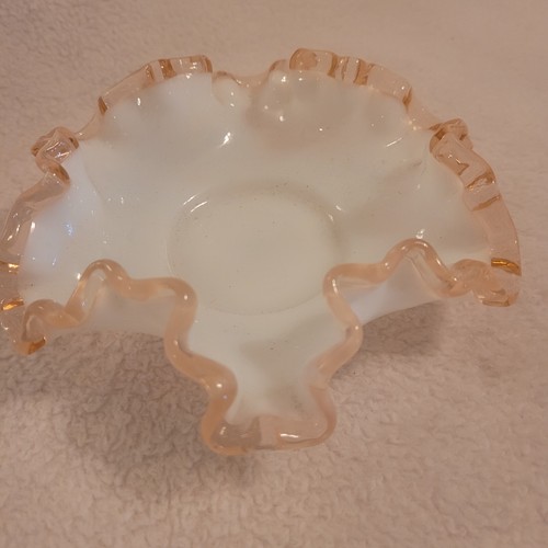 VTG Fenton rose crest Milk glass bowl/dish with pink ruffled/crimped edges 6" - Picture 5 of 6