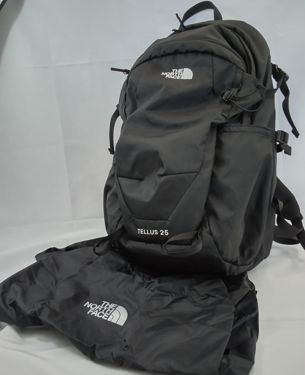 The North Face Tellus 25L Daypack for Hiking & Commuting