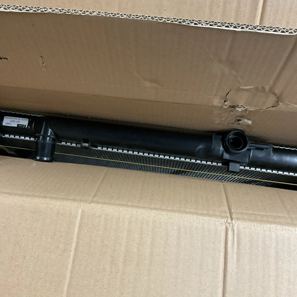 DENSO 221-3237 Radiator For 07-13 Acura MDX ZDX - Image 4 of 4