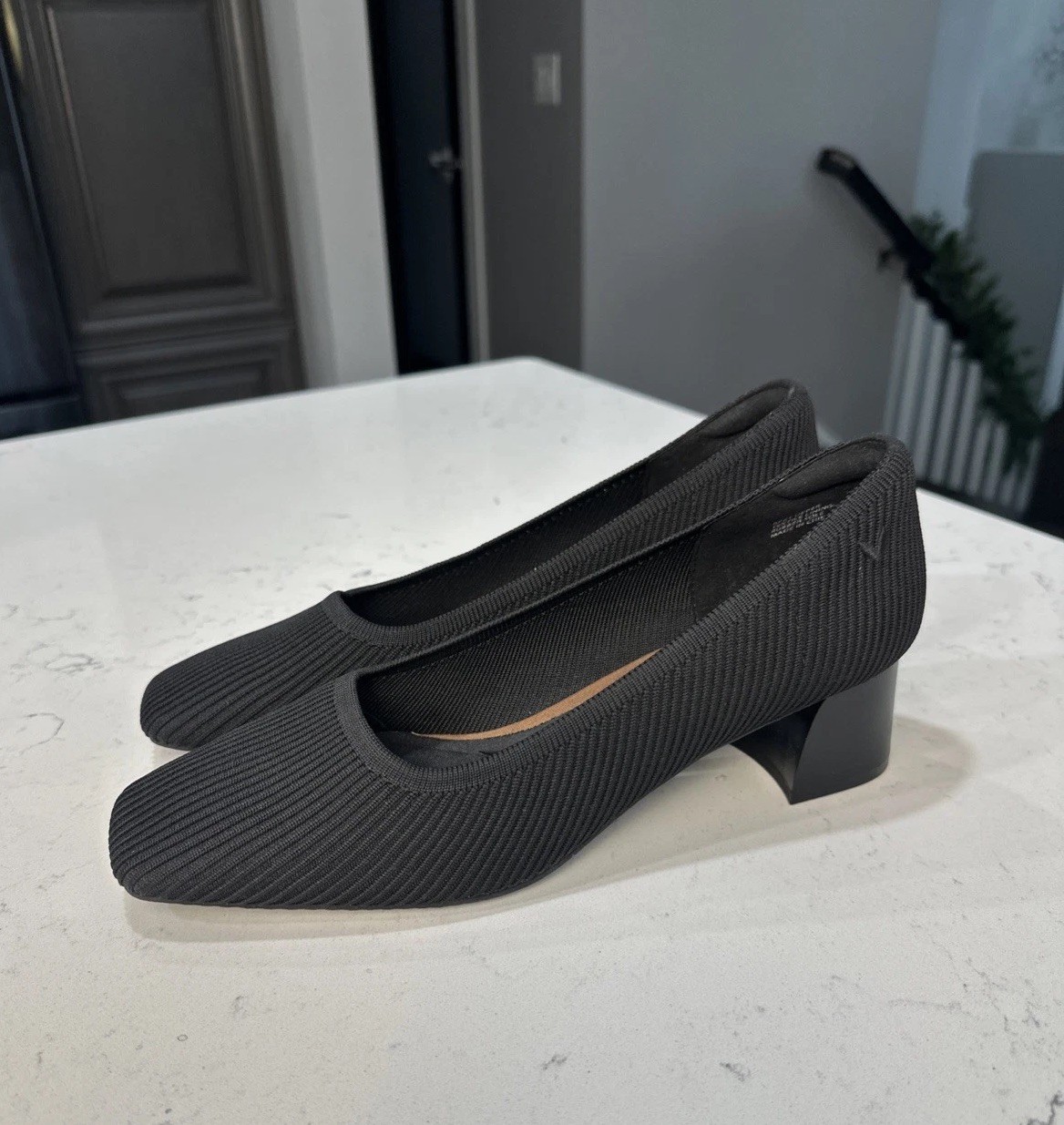 Vivaia Flats 2” Square Toe Black Knit Slip On Shoes EU 41 US 9.5-10 Comfort-image