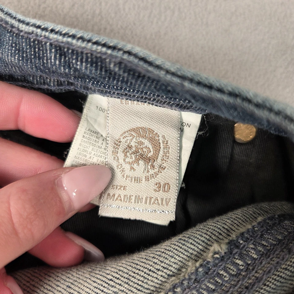 Diesel Jeans Mens 30x32 Viker Straight Leg Made in Italy Wash 0071B Distressed - Image 4 of 4