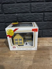 Model Power 587 HO Scale Grandma Moses' House Assembled