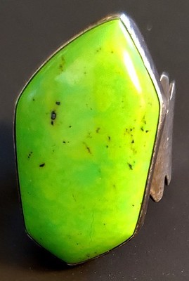 DTR Jay King / Gaspeite Stone Ring - 925 Sterling Silver  - Size 7.75 (7-3/4)