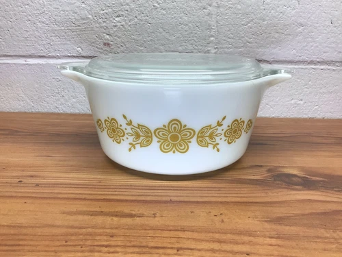 Vtg 70s Pyrex Butterfly Gold 474B Casserole Milk Glass Dish & Lid 1.5 Quart Bowl